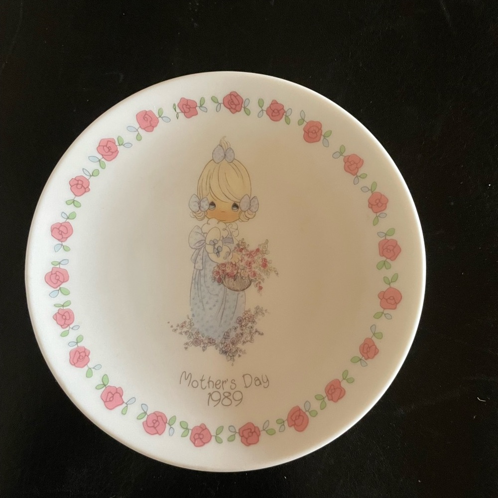 Precious Moments Collectors Mother's Day 1989 Plate